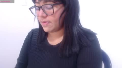 Mara Silk online show from October 11, 2025, 3:32 pm