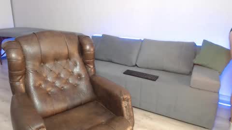 alex marvelxx online show from December 4, 2025, 11:19 am