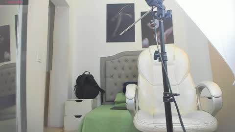 Marc Ruffalo online show from April 5, 2026, 3:09 pm