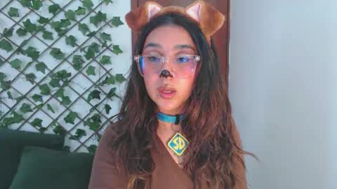 Snapshot of marce_bunny chatting on October 31, 2025, 4:19 pm Marcela online show from October 31, 2025, 4:19 pm