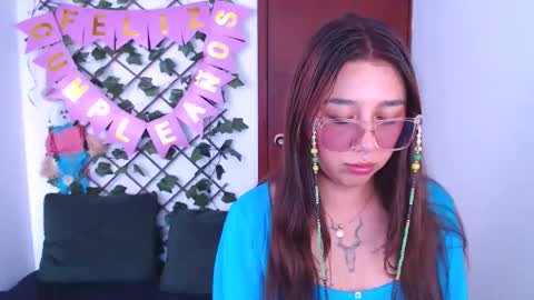 Snapshot of marce_bunny chatting on May 27, 2026, 5:32 pm Marcela online show from May 27, 2026, 5:32 pm