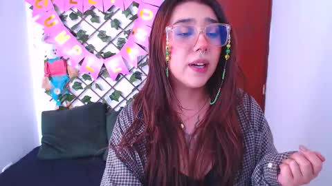 Snapshot of marce_bunny chatting on May 28, 2026, 5:21 pm Marcela online show from May 28, 2026, 5:21 pm