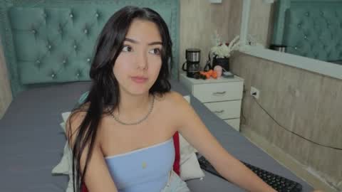 Marcela online show from April 15, 2026, 9:15 pm