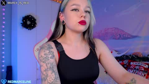 Snapshot of marceline_red chatting on December 12, 2024, 6:21 pm Lady Marceline online show from December 12, 2024, 6:21 pm