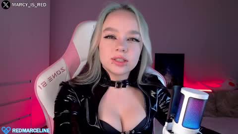 Snapshot of marceline_red chatting on February 21, 2025, 5:53 pm Lady Marceline online show from February 21, 2025, 5:53 pm