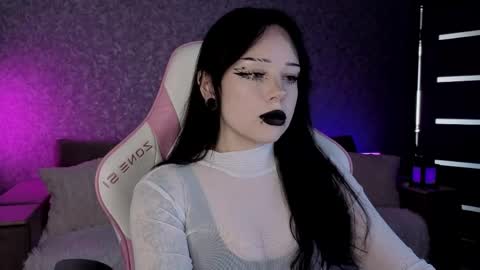 Snapshot of marceline_red chatting on May 7, 2026, 11:37 am Lady Marceline online show from May 7, 2026, 11:37 am