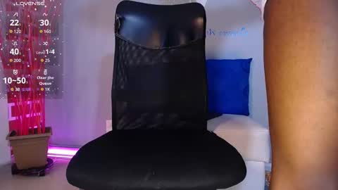 Snapshot of marcelojones_ chatting on September 25, 2025, 2:43 pm MarceloJones online show from September 25, 2025, 2:43 pm