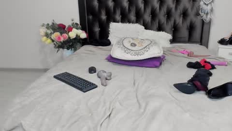 Marcia online show from February 19, 2025, 1:29 am