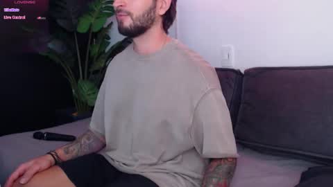 Snapshot of marco_allison43 chatting on September 30, 2025, 7:41 pm marco_allison43 online show from September 30, 2025, 7:41 pm