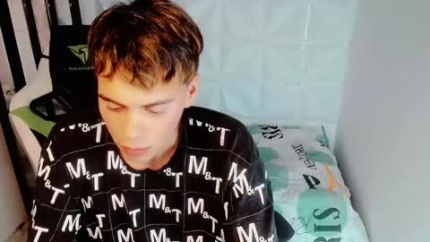 marco_jrs online show from December 2, 2024, 11:51 pm