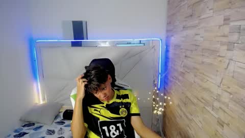 marco_jrs online show from December 16, 2024, 12:16 pm