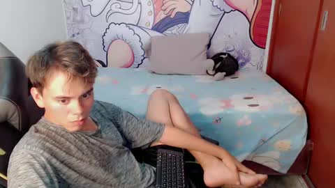 marco_jrs online show from December 31, 2024, 4:04 pm