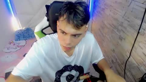 marco_jrs online show from January 6, 2025, 4:23 pm