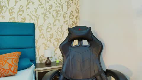 marcus_jeron online show from September 8, 2025, 5:34 pm