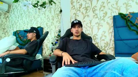 marcus_jeron online show from December 2, 2025, 11:00 pm