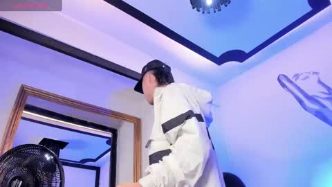 Snapshot of marcuscollins1_ chatting on September 10, 2025, 12:27 pm Marcus online show from September 10, 2025, 12:27 pm