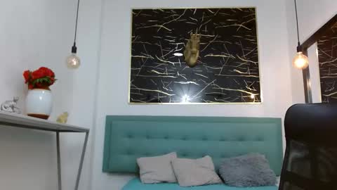 Snapshot of marcuslux_ chatting on January 12, 2026, 11:48 am MARCUS online show from January 12, 2026, 11:48 am