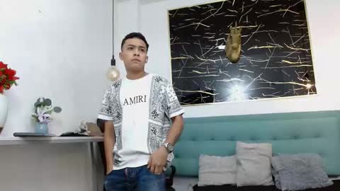 Snapshot of marcuslux_ chatting on January 17, 2026, 11:04 am MARCUS online show from January 17, 2026, 11:04 am