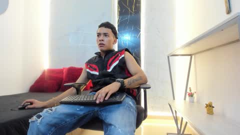 Snapshot of marcuslux_ chatting on February 7, 2026, 2:54 pm MARCUS online show from February 7, 2026, 2:54 pm