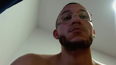   online show from April 11, 2026, 8:46 pm