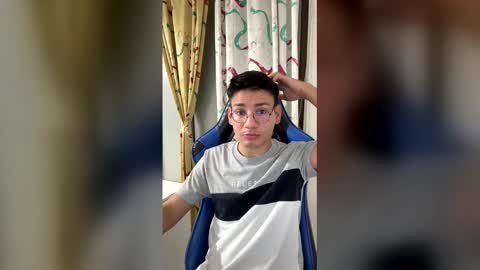 Snapshot of marcuswildx chatting on December 18, 2025, 9:04 am marcus online show from December 18, 2025, 9:04 am