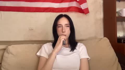 Isabella online show from July 16, 2026, 1:06 pm