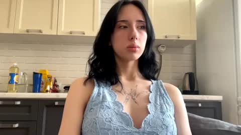 Isabella online show from July 25, 2026, 2:03 pm