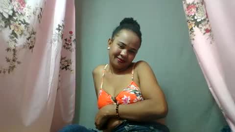 Snapshot of mareella40 chatting on July 29, 2026, 4:49 pm mareella40 online show from July 29, 2026, 4:49 pm