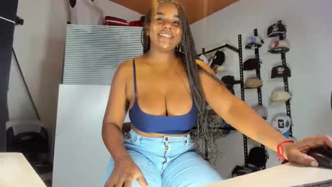 Snapshot of mareiaa chatting on February 16, 2026, 3:30 pm Mareia online show from February 16, 2026, 3:30 pm