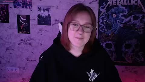 Snapshot of margaret_red chatting on May 27, 2026, 8:28 pm Margaret online show from May 27, 2026, 8:28 pm