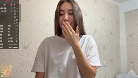 Snapshot of margaretawieczorek chatting on June 20, 2026, 4:48 am Emily online show from June 20, 2026, 4:48 am
