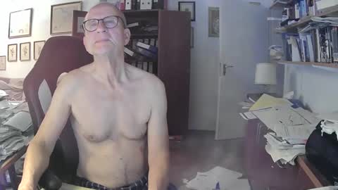 marginalie online show from November 23, 2025, 6:57 am