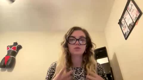 Snapshot of margoheaven chatting on December 18, 2025, 5:30 pm margoheaven online show from December 18, 2025, 5:30 pm