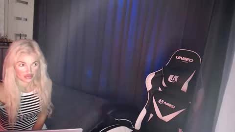 Snapshot of margoo_77 chatting on September 22, 2025, 3:30 am Margoo online show from September 22, 2025, 3:30 am