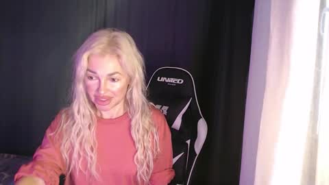 Snapshot of margoo_77 chatting on September 29, 2025, 3:44 am Margoo online show from September 29, 2025, 3:44 am