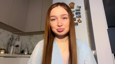 Chloe online show from March 12, 2026, 2:12 pm