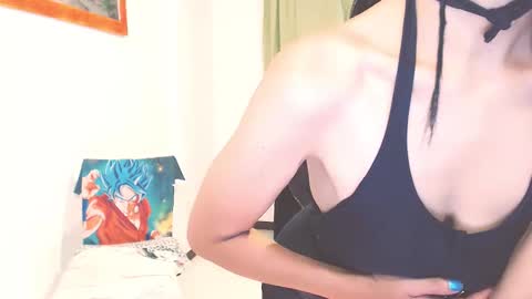 Snapshot of mari4you69 chatting on December 18, 2024, 9:58 am mari4you69 online show from December 18, 2024, 9:58 am