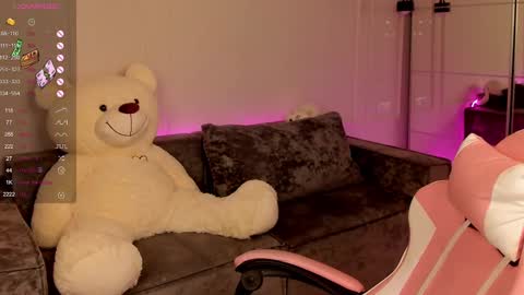 Snapshot of mari_nett chatting on January 22, 2025, 8:38 pm mari_nett online show from January 22, 2025, 8:38 pm