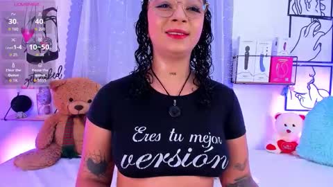 Snapshot of mari_sweett chatting on May 21, 2026, 4:58 pm Mari Sweett online show from May 21, 2026, 4:58 pm