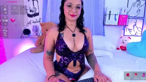Snapshot of mari_sweett chatting on May 28, 2026, 5:10 pm Mari Sweett online show from May 28, 2026, 5:10 pm