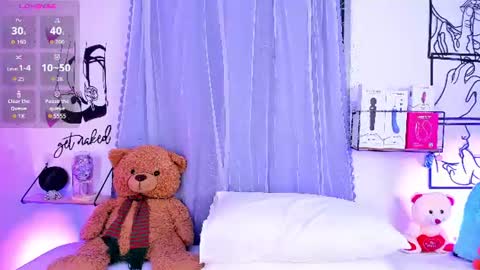 Snapshot of mari_sweett chatting on June 18, 2026, 6:23 pm Mari Sweett online show from June 18, 2026, 6:23 pm