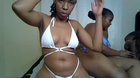 Snapshot of maria_dally chatting on December 5, 2024, 10:55 am maria_dally online show from December 5, 2024, 10:55 am