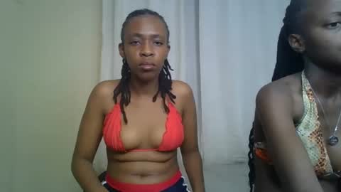 Snapshot of maria_dally chatting on December 16, 2024, 7:10 pm maria_dally online show from December 16, 2024, 7:10 pm