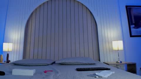 Maria  online show from November 12, 2025, 12:05 pm