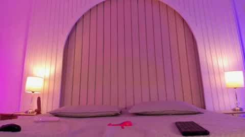 Maria  online show from December 1, 2025, 11:26 am