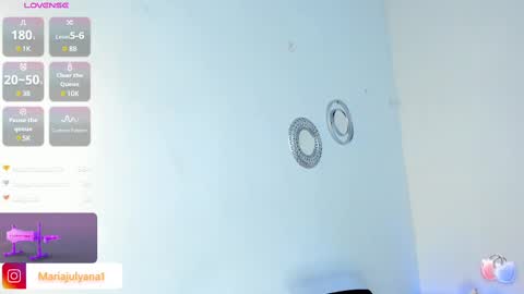 V A N E S S A  online show from February 14, 2025, 9:34 am