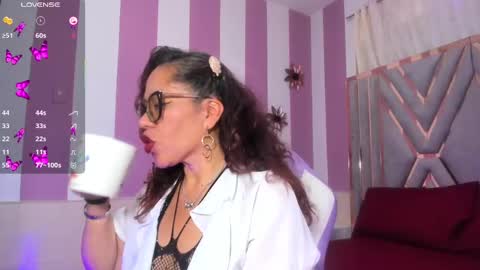 Snapshot of maria_paulac chatting on February 20, 2025, 4:50 am MARIA online show from February 20, 2025, 4:50 am