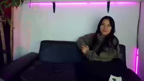 Snapshot of mariaa_paulaa chatting on September 9, 2025, 1:21 pm Maria Paula online show from September 9, 2025, 1:21 pm