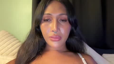 Snapshot of mariafatale_00 chatting on December 11, 2024, 5:15 pm Maria online show from December 11, 2024, 5:15 pm