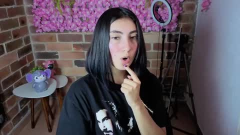 Maria online show from April 24, 2026, 7:16 pm